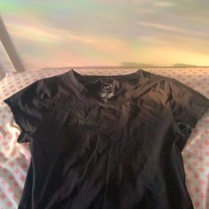 Small black T-shirt with ruffled sleeves
